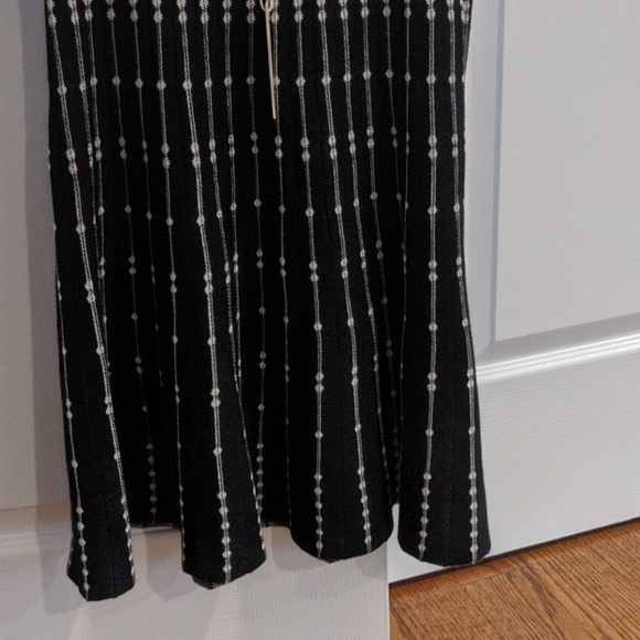 NWT Max Studio black patterned skater skirt - Picture 2 of 5